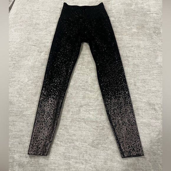 Beyond Yoga
Alloy Ombré High-Waist Leggings - Picture 2 of 5